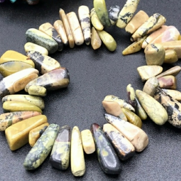 Jewelry - SERPENTINE NATURAL STONE STRETCH BRACELET